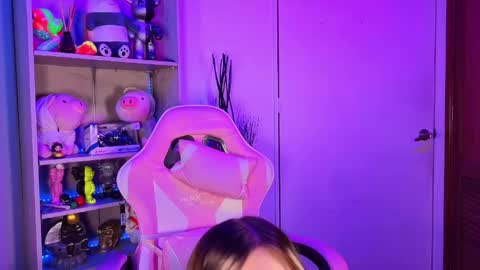 VALEEEN online show from May 15, 3:30 pm
