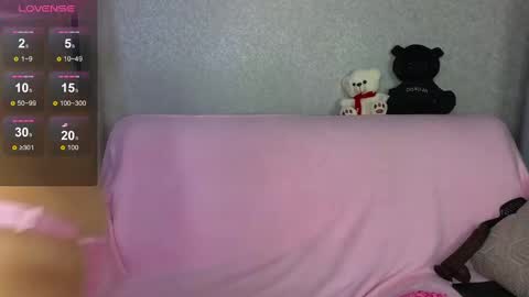 Emily Robbie online show from February 14, 8:48 pm