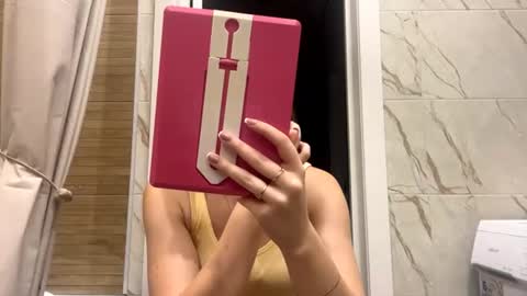 emilystechuchak online show from July 14, 3:28 pm