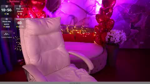 Snapshot of emilysunshines chatting on February 20, 9:20 pm MY NAME IS Emily WELCOME EVERYONE I WILL BE HAPPY TO GIVE YOU WHAT YOU HAVE DREAMED OF FOR SO LONG online show from February 20, 9:20 pm