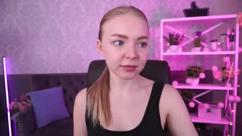Snapshot of emilysunshines chatting on September 25, 6:53 am MY NAME IS Emily WELCOME EVERYONE I WILL BE HAPPY TO GIVE YOU WHAT YOU HAVE DREAMED OF FOR SO LONG online show from September 25, 6:53 am