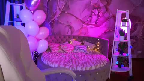  MY NAME IS Emily WELCOME EVERYONE I WILL BE HAPPY TO GIVE YOU WHAT YOU HAVE DREAMED OF FOR SO LONG online show from February 17, 9:08 am