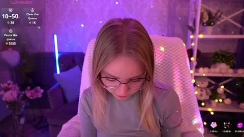 Snapshot of emilysunshines chatting on January 18, 9:34 pm MY NAME IS Emily WELCOME EVERYONE I WILL BE HAPPY TO GIVE YOU WHAT YOU HAVE DREAMED OF FOR SO LONG online show from January 18, 9:34 pm