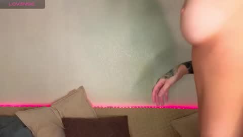 Emily wish-list  online show from November 11, 5:53 am