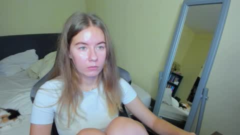 Emily online show from September 27, 9:51 am