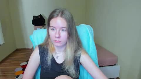 Emily online show from March 11, 9:13 am