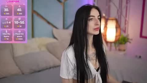 emilyymoon online show from June 24, 6:53 am