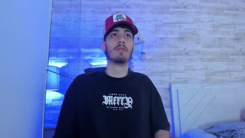 emir_ozan online show from January 9, 7:19 pm