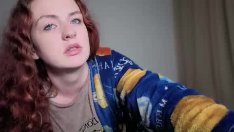 emliyjamesmjb online show from January 10, 11:32 pm