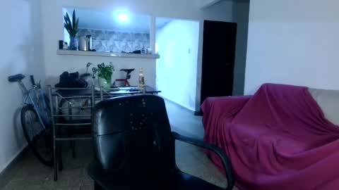 emma______1996 online show from June 21, 9:59 am