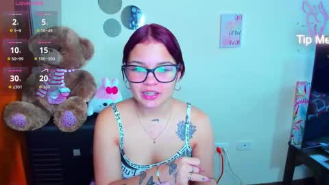 emma_boo_ online show from March 25, 6:03 pm