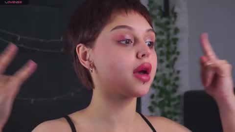 Emma online show from June 11, 1:49 am