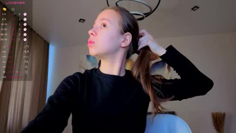 Emma online show from December 18, 5:47 am