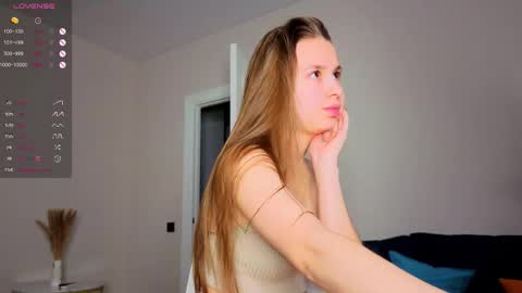 Emma online show from October 10, 4:13 pm