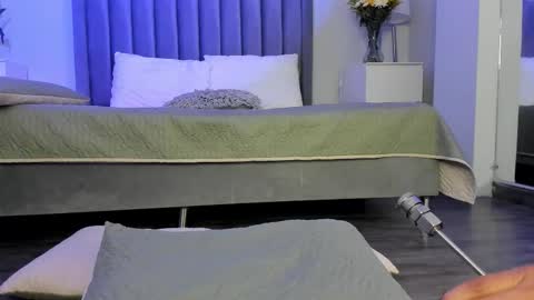 Emma online show from March 21, 10:03 pm