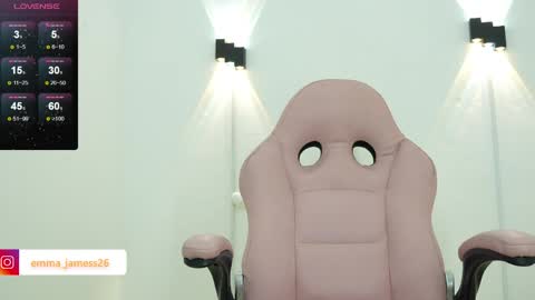 emma_jamess online show from May 14, 3:48 am