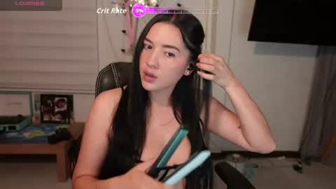 emma_johnson_ online show from June 27, 2:06 am