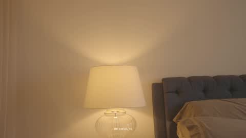 emma_lu1 online show from February 8, 1:58 pm