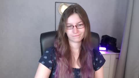 emma online show from September 15, 5:42 am