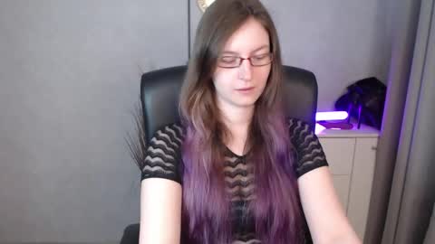 emma online show from October 23, 7:10 am