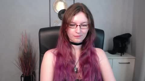 emma online show from March 12, 7:13 am