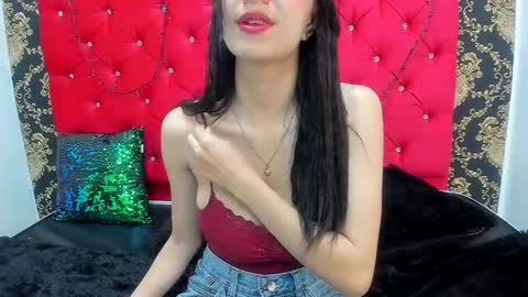 Emma  online show from October 16, 1:11 pm