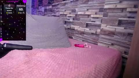 emma_petit07 online show from January 9, 11:32 pm