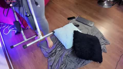 emma online show from February 28, 10:52 am