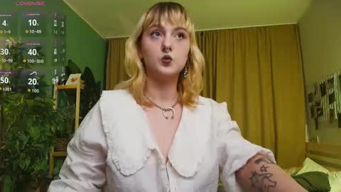 Rose online show from May 22, 2:35 pm
