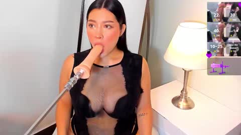   online show from February 7, 1:14 pm