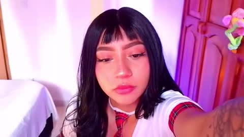 Emma web online show from October 15, 4:41 pm