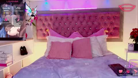 neko  online show from December 4, 10:09 pm