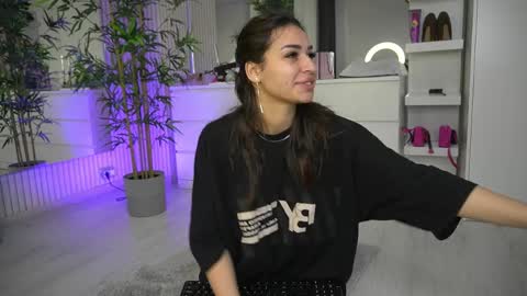 emmablanco online show from April 3, 5:58 am