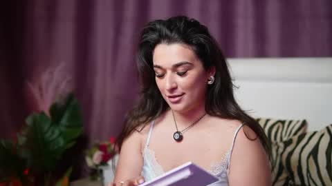  Emma  online show from May 28, 7:45 pm