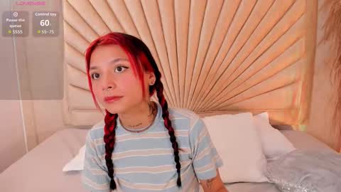           online show from November 10, 1:25 pm