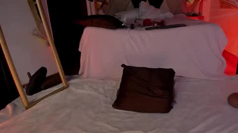 Emma Duque online show from February 22, 10:23 pm