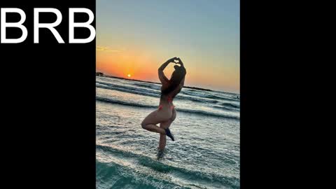 Snapshot of emmahill1 chatting on February 5, 10:33 pm EMMA HILL online show from February 5, 10:33 pm