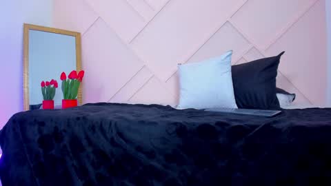Snapshot of emmajohanson chatting on September 24, 10:38 pm emmajohanson online show from September 24, 10:38 pm