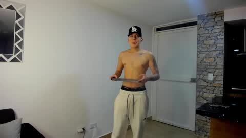 Emmanuel online show from December 3, 11:51 pm