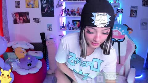 Emma online show from January 31, 4:17 pm