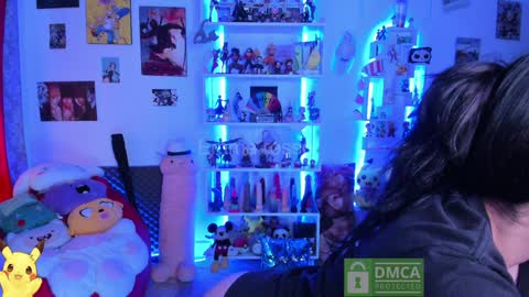 Emma online show from December 17, 5:47 pm