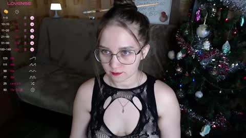 Mia online show from December 30, 6:27 pm