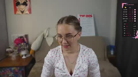 Mia online show from July 23, 10:51 pm