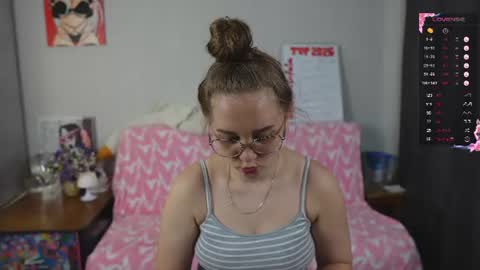 Mia online show from June 18, 6:46 pm