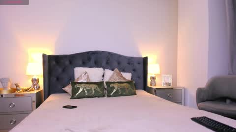 Emma online show from February 13, 2:48 am