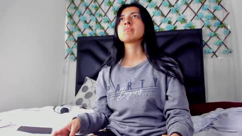  Emma  online show from April 4, 4:03 pm