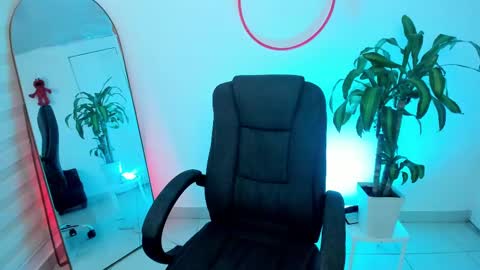 EMMA online show from December 29, 5:12 pm