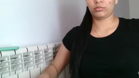 Snapshot of emmie_xxx chatting on February 2, 2:24 pm emmie online show from February 2, 2:24 pm