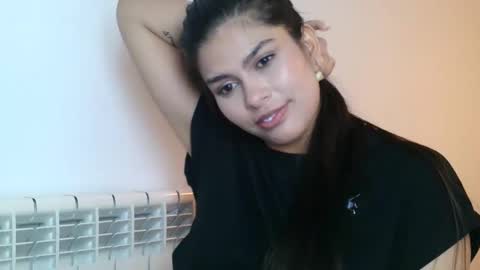 Snapshot of emmie_xxx chatting on October 2, 12:15 pm emmie online show from October 2, 12:15 pm