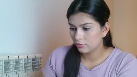 Snapshot of emmie_xxx chatting on September 18, 8:07 am emmie online show from September 18, 8:07 am
